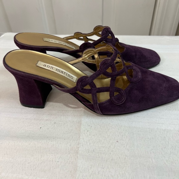 Ann Marino purple suede heel mules size 7M - Picture 3 of 11